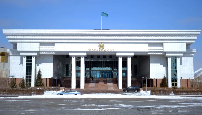 Жоғарғы Сот мектептерде орамал тағуға тыйым салуды жойған жоқ Жоғарғы Сот мектептерде орамал тағуға тыйым салуды жойған жоқ