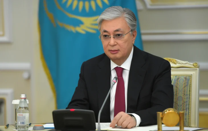 ЖОЛДАУ –ЕЛДІҢ ӨРКЕНДЕУІНІҢ БАСТЫ ҚҰЖАТЫ ЖОЛДАУ –ЕЛДІҢ ӨРКЕНДЕУІНІҢ БАСТЫ ҚҰЖАТЫ