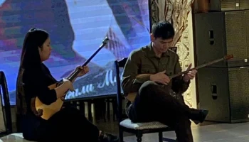 ВЕРШИНА КАЗАХСКОЙ ПОЭЗИИ