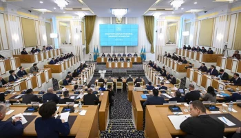 Конституционная комиссия приступила к обсуждению проекта поправок