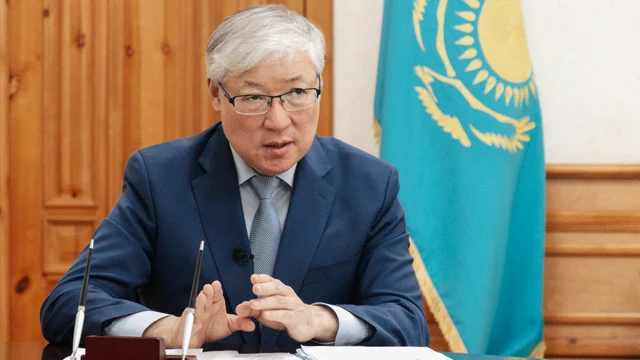 Аким области Ұлытау Берік Әбдіғалиұлы выступил на площадке Службы центральных коммуникаций с докладом Аким области Ұлытау Берік Әбдіғалиұлы выступил на площадке Службы центральных коммуникаций с докладом