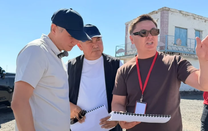 Жезді кентінің жаңа келбеті: тұрғындар сұранысымен кіреберіс арка бой көтеруде Жезді кентінің жаңа келбеті: тұрғындар сұранысымен кіреберіс арка бой көтеруде