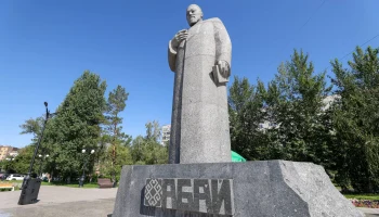 С ВОЗЛОЖЕНИЯ ЦВЕТОВ К ПАМЯТНИКУ АБАЮ НАЧАЛАСЬ РАБОТА ШТАБА &laquo;ӘДІЛЕТ&raquo; В РЕГИОНЕ
