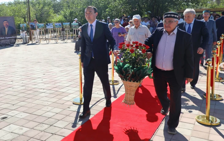 ⚜️Бүгін Жезқазған қаласында Абай күніне арналған «ӨЛЕҢ – СӨЗДІҢ ПАТШАСЫ…» атты музыкалық-әдеби іс-шара өтті. ⚜️Бүгін Жезқазған қаласында Абай күніне арналған «ӨЛЕҢ – СӨЗДІҢ ПАТШАСЫ…» атты музыкалық-әдеби іс-шара өтті.