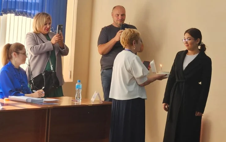 МОЛОДАЯ ЖИТЕЛЬНИЦА ЖЕЗКАЗГАНА ВПЕРВЫЕ ПРОГОЛОСОВАЛА В РЕФЕРЕНДУМЕ В ДЕНЬ СВОЕГО РОЖДЕНИЯ МОЛОДАЯ ЖИТЕЛЬНИЦА ЖЕЗКАЗГАНА ВПЕРВЫЕ ПРОГОЛОСОВАЛА В РЕФЕРЕНДУМЕ В ДЕНЬ СВОЕГО РОЖДЕНИЯ