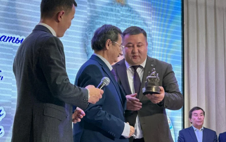 ҰЛЫТАУ ОБЛЫСЫНДА ҚАЙРАТ БАЙБОСЫНОВТЫҢ МЕРЕЙТОЙЫ АТАЛЫП ӨТТІ ҰЛЫТАУ ОБЛЫСЫНДА ҚАЙРАТ БАЙБОСЫНОВТЫҢ МЕРЕЙТОЙЫ АТАЛЫП ӨТТІ