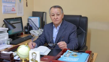 НА КУРУЛТАЕ ПОДНИМАЮТСЯ И РЕШАЮТСЯ ПРОБЛЕМЫ СТРАНЫ