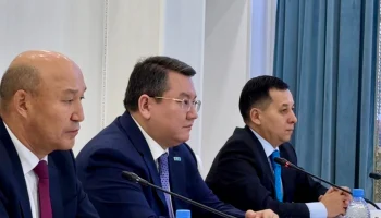 В ЖАНААРКИНСКОМ РАЙОНЕ СОСТОЯЛОСЬ СОВЕЩАНИЕ С УЧАСТИЕМ СОВЕТНИКА ПРЕЗИДЕНТА МАЛИКА ОТАРБАЕВА