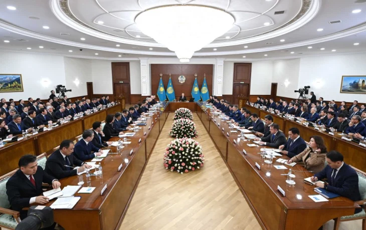 Олжас Бектенов Президентке ел экономикасын нығайту жөніндегі тапсырмалардың жүзеге асырылу барысы туралы баяндады